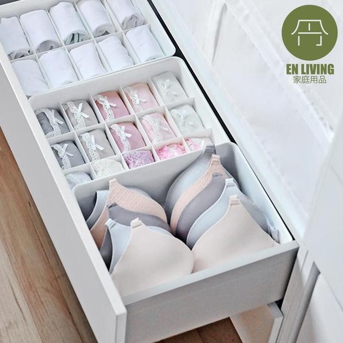 

Terlaris En Living 15 Grids Off-White Storage Box / Kotak Multifungsi