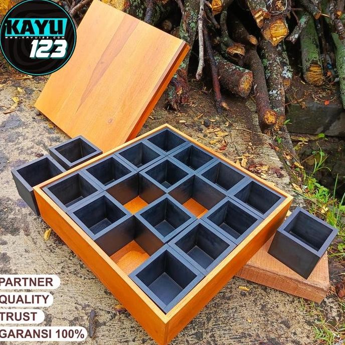 

Terlaris Kotak Penyimpanan Serbaguna Storage Box Kayu Sekat 8 Cm Kotak Kayu 16 Slot Warna Hitam