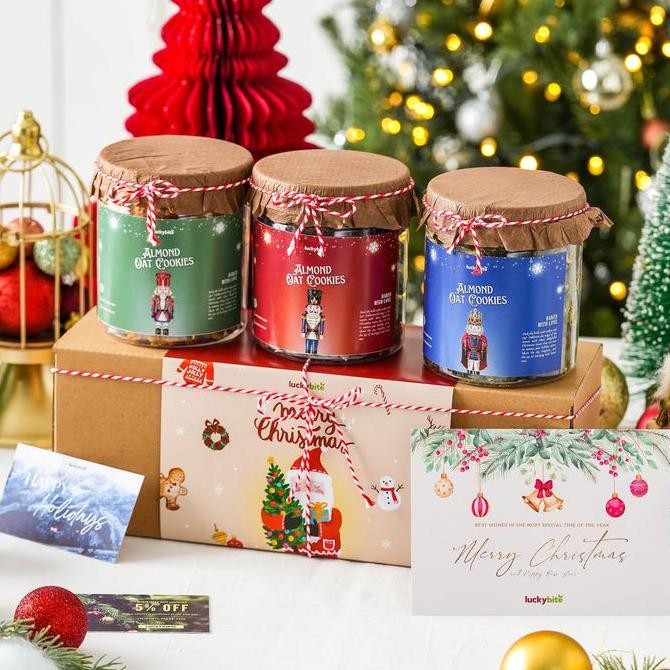 

Hampers Natal / Christmas Hampers - Cookies 3 Jar + Free Greeting Card
