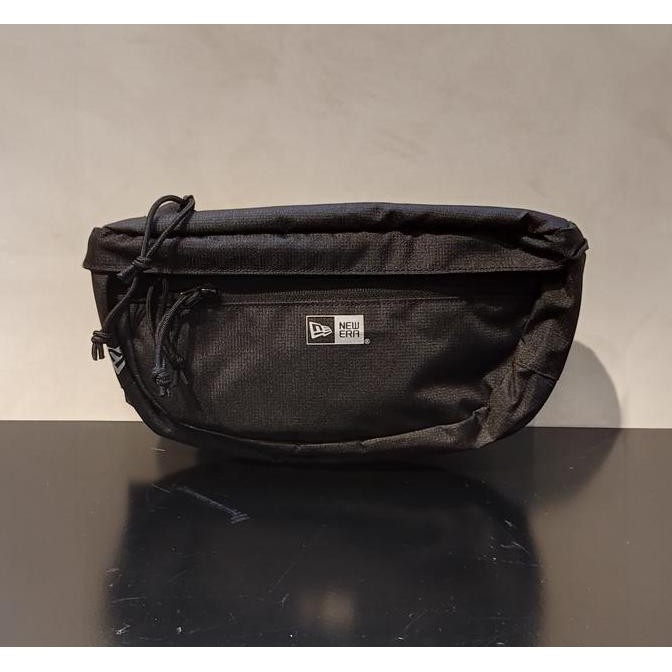 Tersedia Tas Pinggang New Era Explorer Waist Bag Black 100% Original Resmi