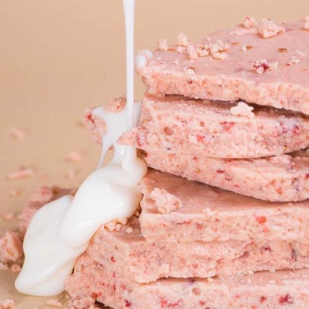 

Pipiltin Cocoa Cokelat Cras White Chocolate Strawberry