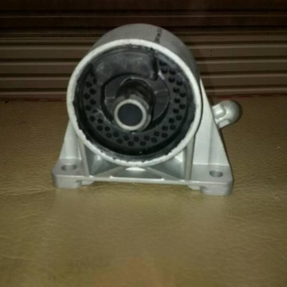 Engine mounting depan zafira A/T