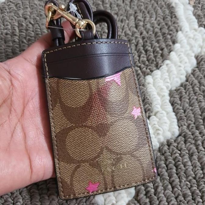 

Lanyard Id C O A C H In Signature With Disco Star Print C7678 Co