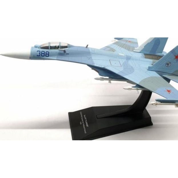 Diecast Pesawat Tempur Sukhoi Su-27P Flanker 1/100 By Italeri