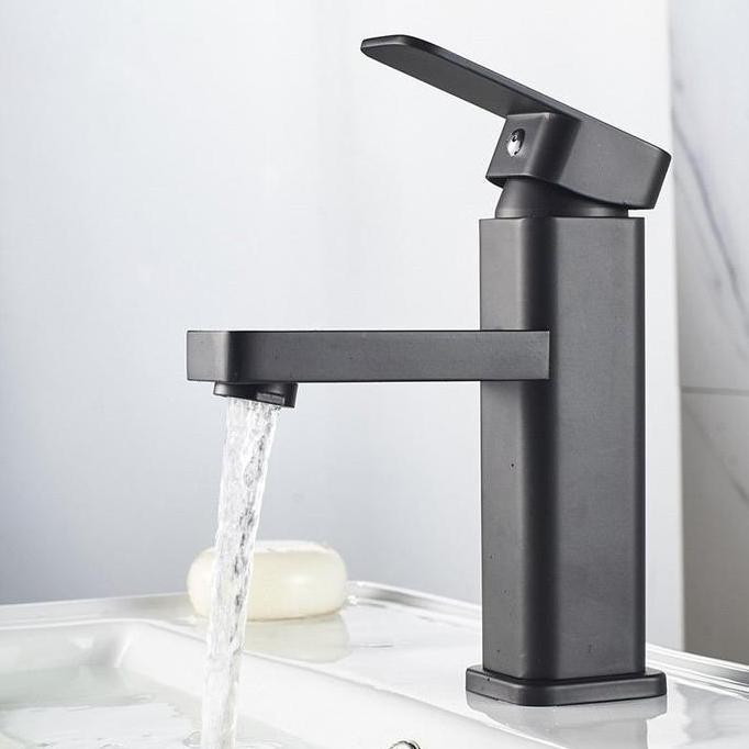 READY Kran Air Wastafel Keran Air Panas Dingin Warna Hitam new