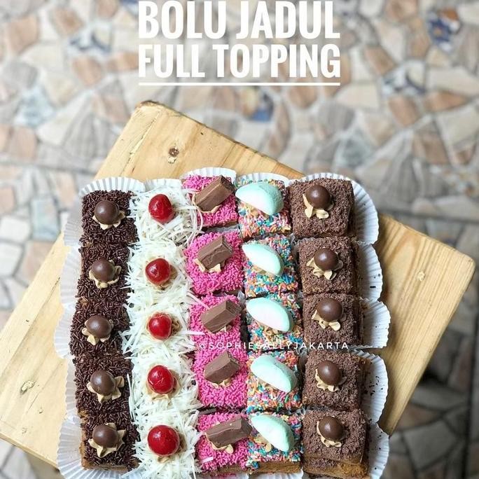 

Bolu Jadul Full Topping 20X20Cm