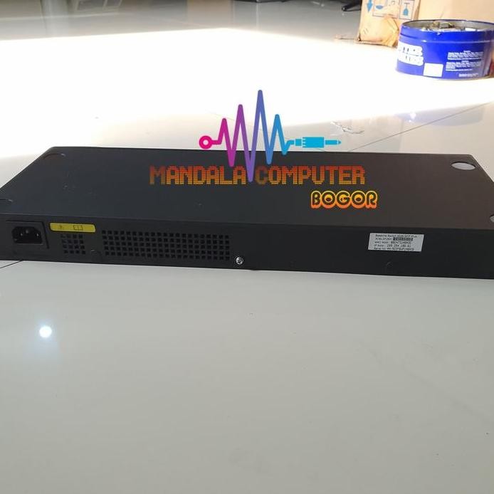 ready  Switch Manageable 3Com Baseline Switch 2226-SFP Plus 3CBLSF26H