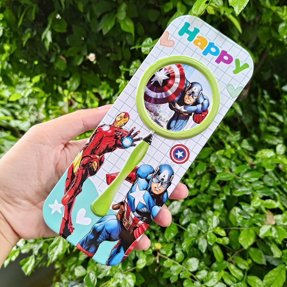 

Promo Kotak Pensil Bahan Kaleng Ringan Motif Avengers Barbie Frozen Peralatan Sekolah Anak