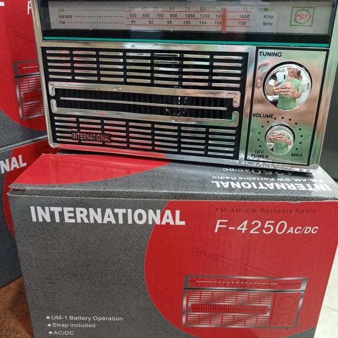 RADIO NATIONAL F-4250 AC/DC ORIGINAL ENC