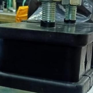 

Terlaris Engine Mounting Stampord Genset Kotak 85Mmx65Mmx16Mm+ Mur