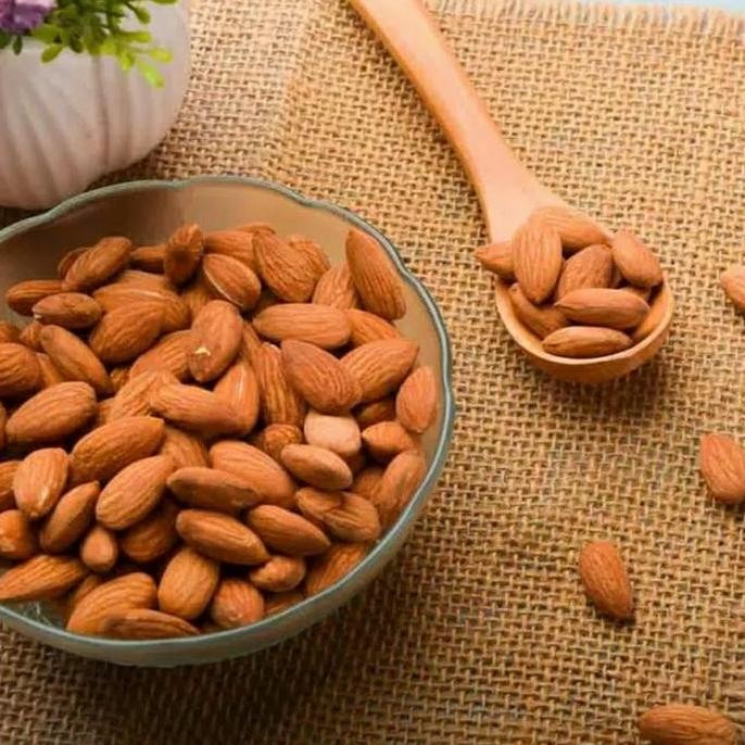 

Almond Mentah Premium/Raw Almond 1 Kg