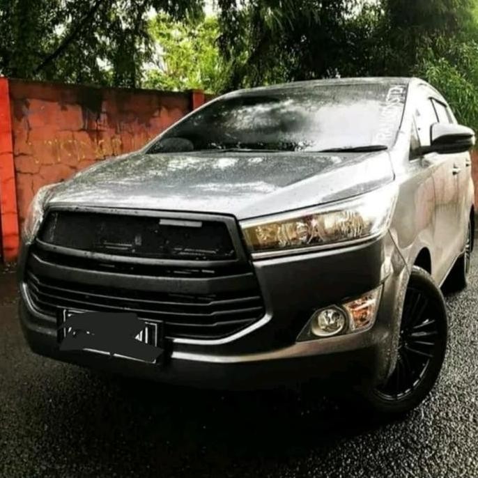 '' Grill Innova 2016 - 2019 reborn ''