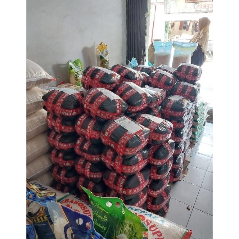 

Beras Slyp Super Murah Rojolele 10 Liter Pulen RB10
