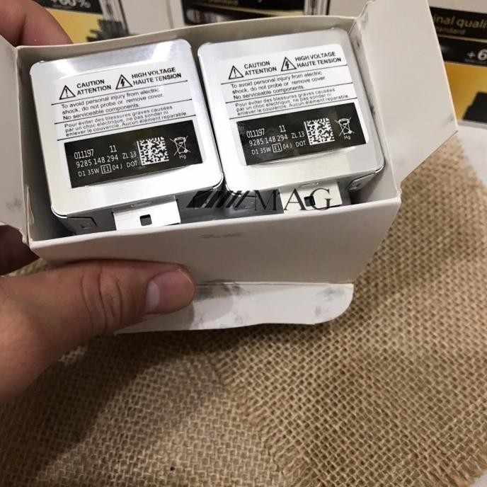 . Bohlamp Lampu Headlmap D1S Xenon W212 W117 W204 W221 C200 - 8000K