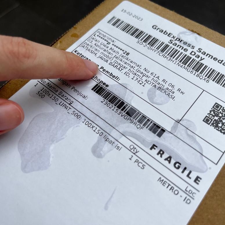 

JH8 LABEL STICKER THERMAL 100 X 150 BARCODE 100X150 UKURAN A6