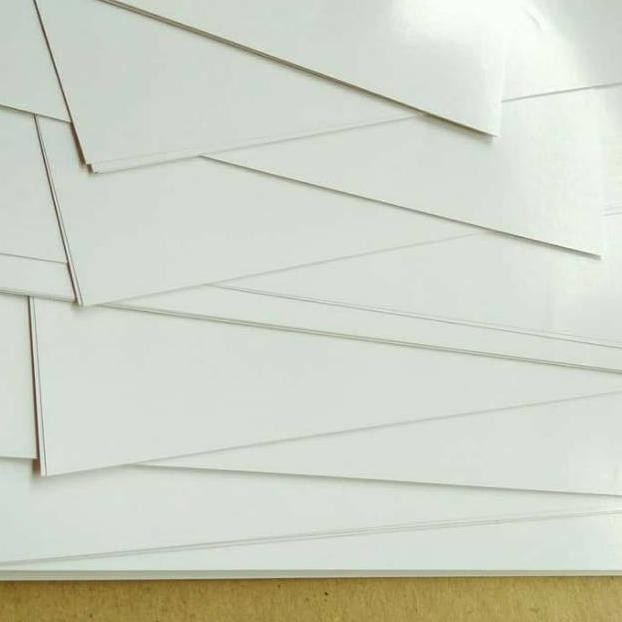 

JH8 ( 50 Lembar ) Kertas Art Carton 260 Gsm / Karton Glossy Uk A4 / 21cm X 29.7cm