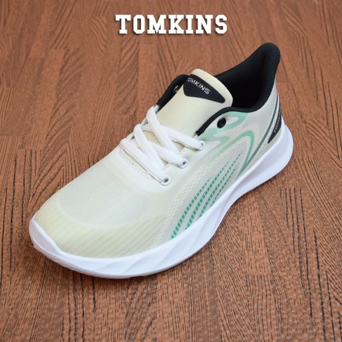 Tomkins Dernier  - Putih Hitam Sepatu Olahraga Wanita