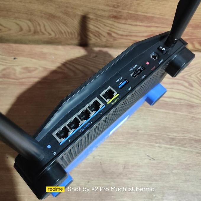 Linksys Wrt1200Ac Dual-Band Ac1200 Wireless Router Gigabit 4 Port 1Wan New Stok