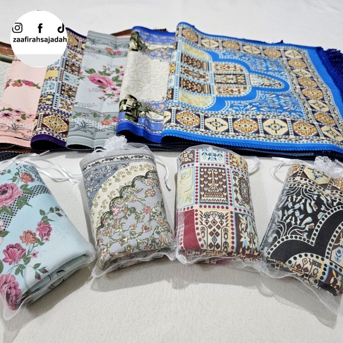 Sajadah Suede Mini Grosir 20 Buah Souvenir Umroh & Haji