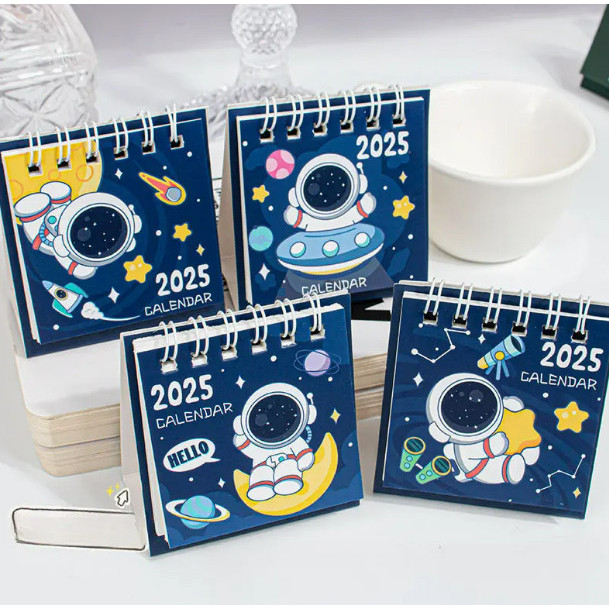 Kalender Mini Meja Calendar 2025 Cartoon Edition Cute Gwiyeo Gift