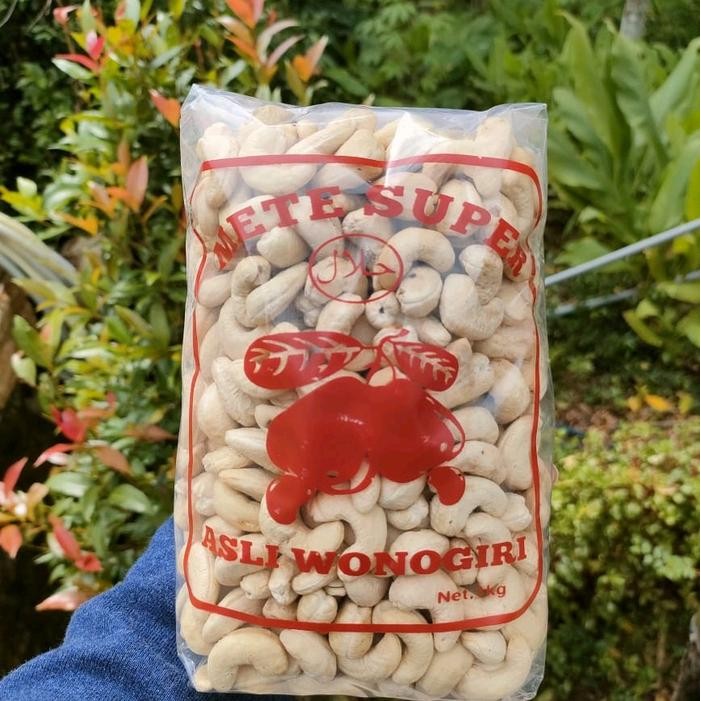 

terbaru !!! 1kg kacang mete mentah fresh asli wonogiri food mente mede cemilan snack ready
