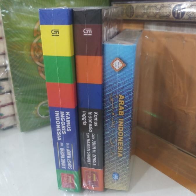 

Terlaris Paket 3 Kamus Bahasa Indonesia Inggris Arab Ready Stok