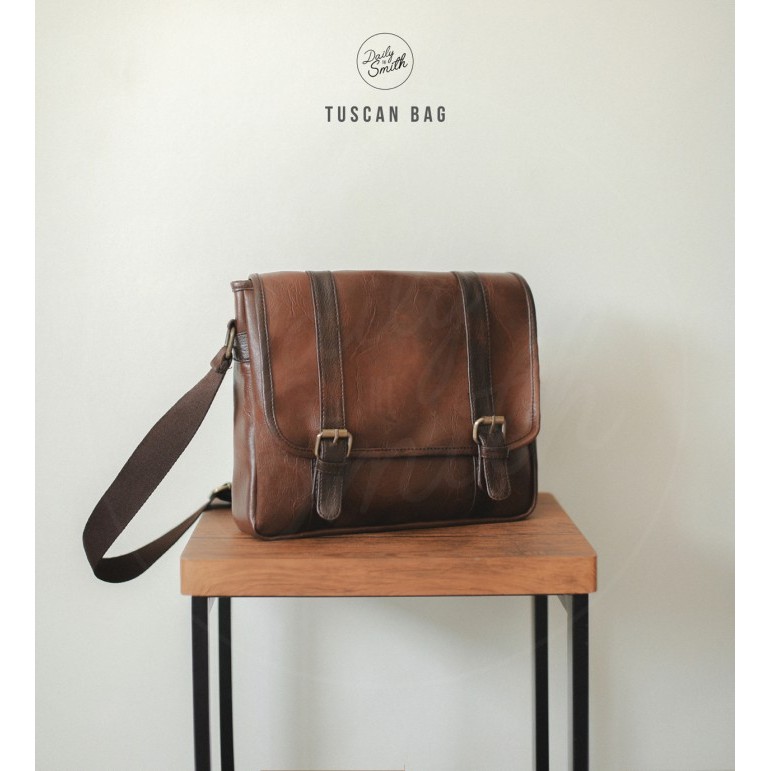 Tuscan Bag From The Daily Smith Tas Selempang