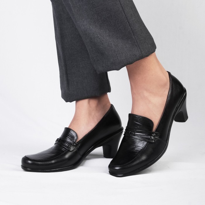 Sepatu Kerja Wanita Kulit Asli Pantofel Formal Anti Slip Hak 5Cm Hitam