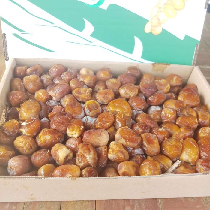 

Kurma Sukari Basah dus/manis,legit,besar 3kg