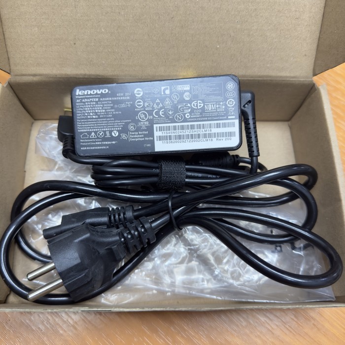 ORIGINAL Adaptor/Charger/Cas Laptop Notebook Lenovo 20V 2.25A Kotak