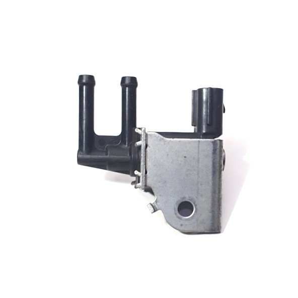 VAKUM VACUUM SWITCH VALVE IDLE UP VSV EGR CANISTER SOLENOID VALVE K5T46782 SUZUKI KARIMUN WAGON R AL