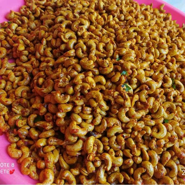 

BARANG TERLARIS Mete pedas Manis 500 gram