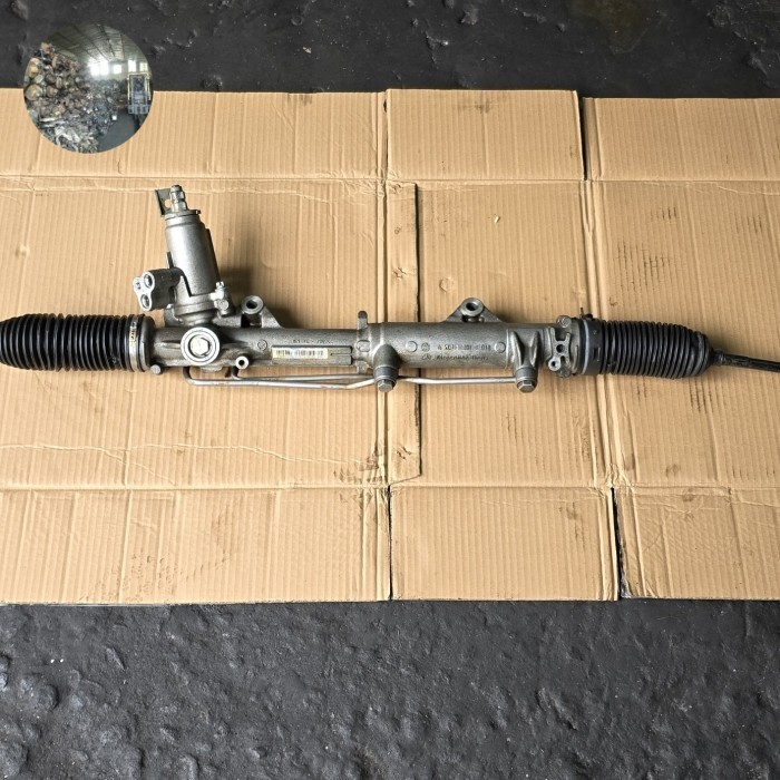Reck stir power steering mercy A204 W204 Mercedes benz