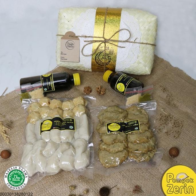 

Promo Hampers Lebaran Idul Fitri Pempek Palembang - Silver - Pempek Zerin