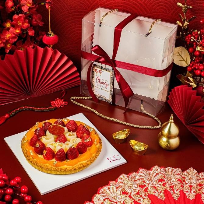 

Grosir Strawberry / Longan Berry Pie D.20Cm Cny Imlek Hampers 2025