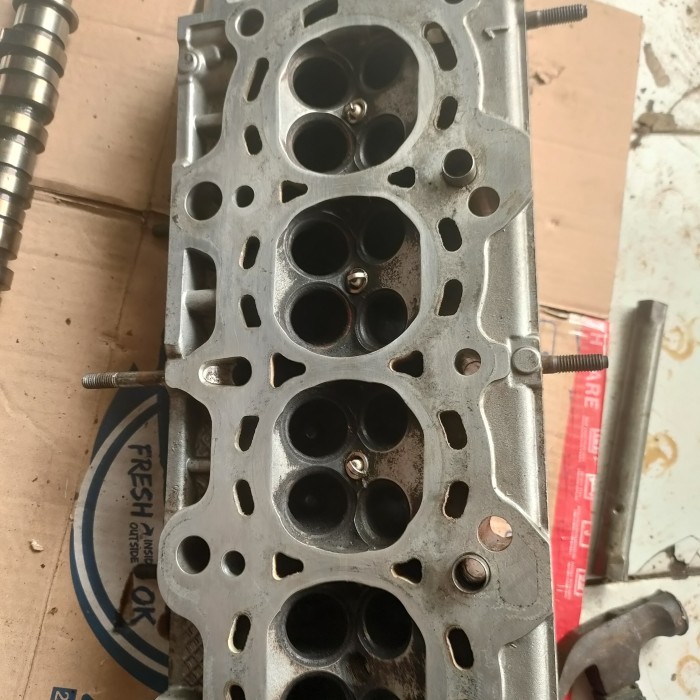 silinder head Honda stream Civic 1700 kosongan