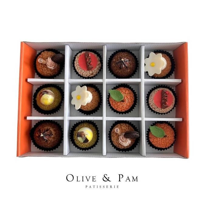 

Sale Olive And Pam Choux 12 Pcs (Kue Ulang Tahun/ Hamper/ Gift)