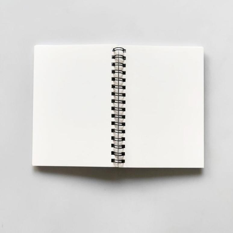 

DS NOTE BOOK A5 VINTAGE AESTHETIC / SKETCHBOOK / TRANSPARANT / NOTEBOOK COVER HITAM/ COVER KRAFT( 50