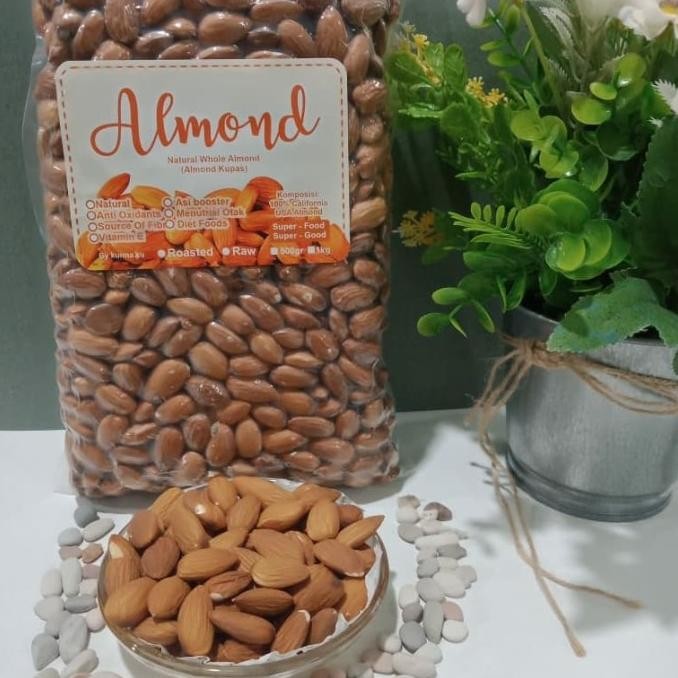 

Kacang Almond kupas Panggang vakum 1kg rasa original Berkualitas