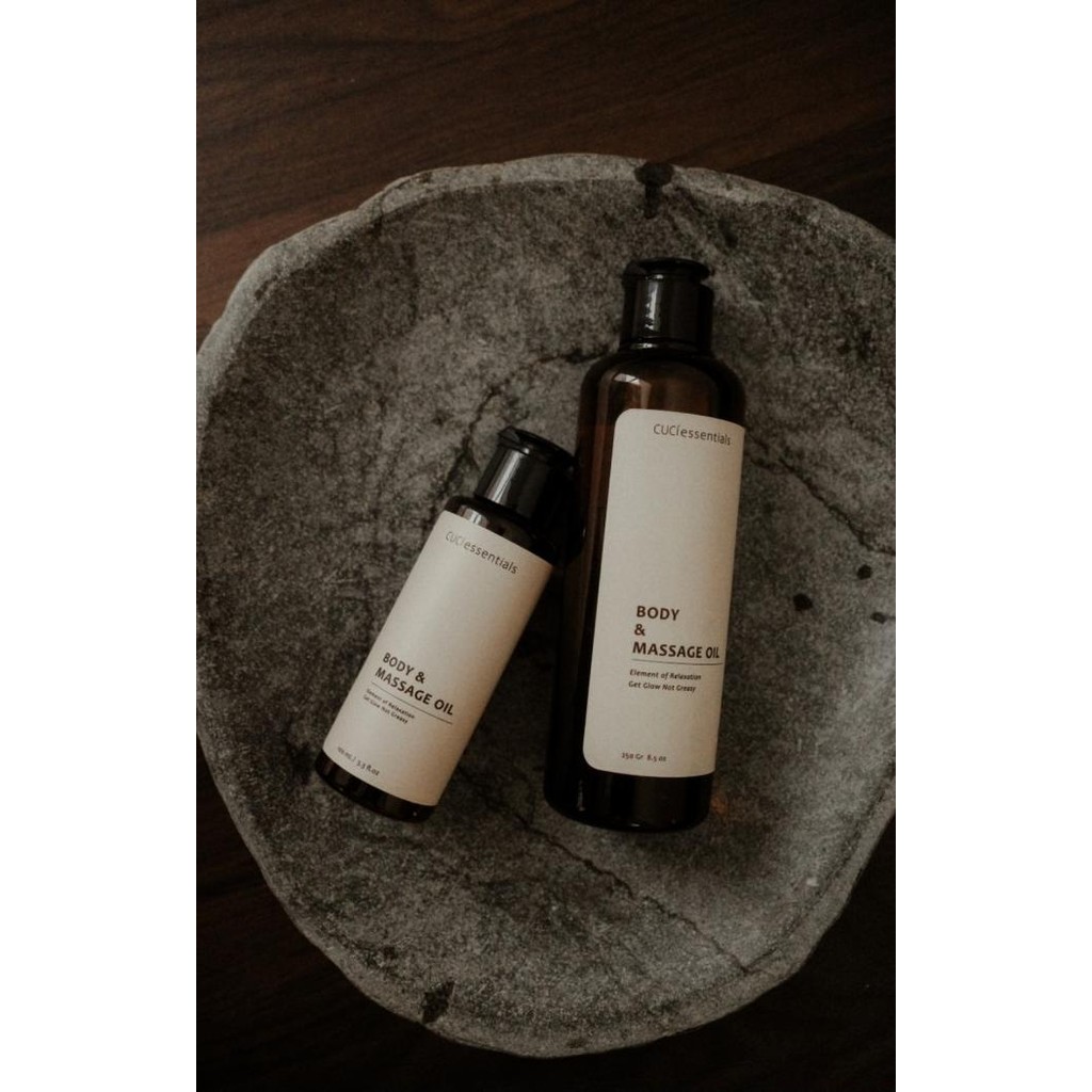 

CUCI ESSENTIALS Natural Body oil & Massage oil ( jojoba &sweet almond) Berkualitas