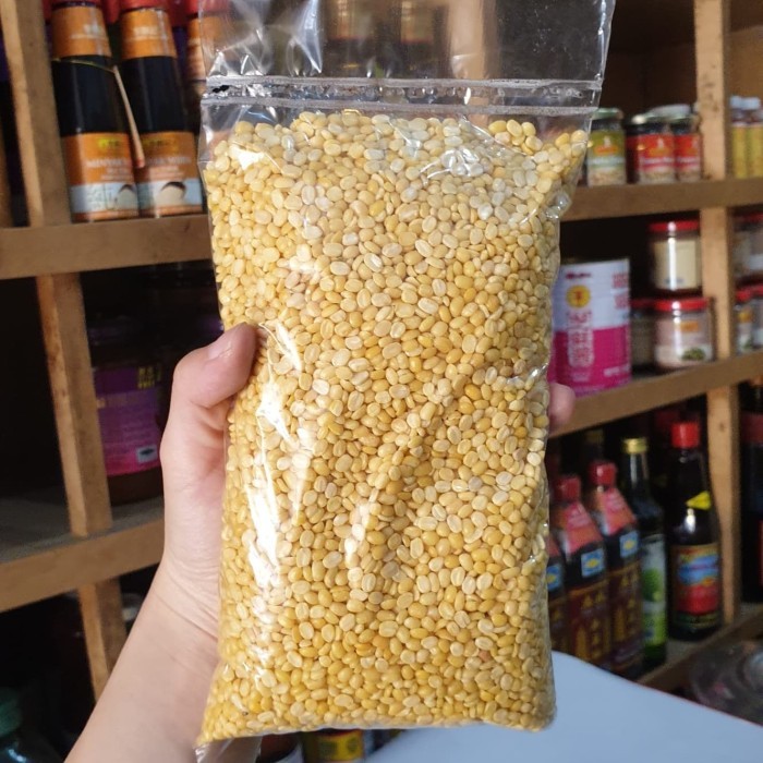 

Kacang Hijau Kupas/ Peeled Mung Bean 500Gr