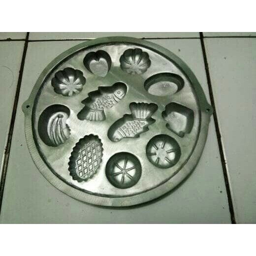 

BEST SELLER CETAKAN KUE BOLU CAKE 11 MOTIF LUCU UNIK ALUMUNIUM SANGAT TEBAL