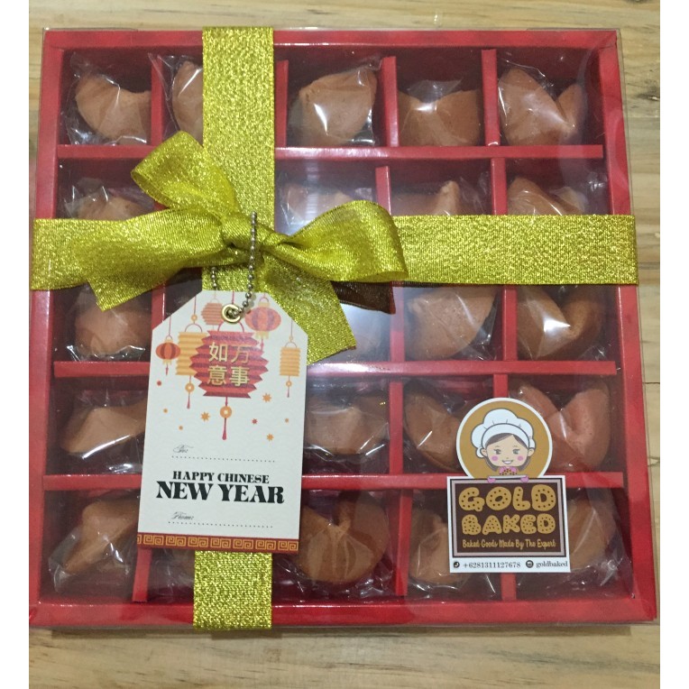 

Red Fortune Cookie With Angkak (Red Yeast Rice) For Hampers