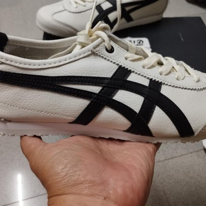 Sepatu Asics Onitsuka Tiger Mexico 66 White Black Original