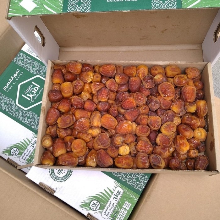 

Kurma Sukari Per Dus Isi Kurang Lebih 3Kg - Sukari Alqossim