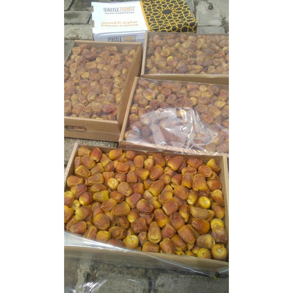 

Kurma Sukari Al Qossim Premium 3Kg - Korma Sukkari Castle Farm Grade A