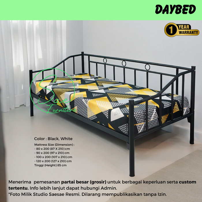 Daybed Ranjang Santai Besi