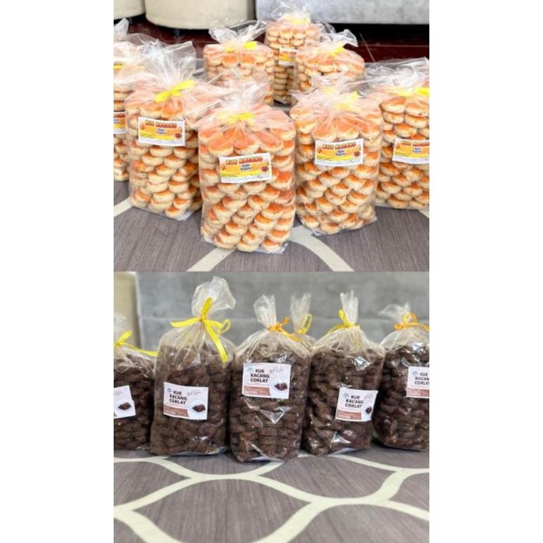 

gd-90 GROSIR PUSAT KUE KACANG ORI/COKLAT. home produksi langsung pabrik. tahan 7 bulan. packing aman rapet bubble dan kardus tebal Viral