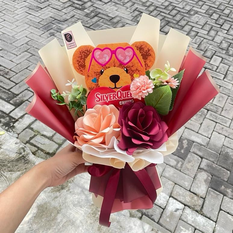 

TERLARIS Buket Silverquen Bear chunky / Coklat Valentine / Gift Valentine 2025 ung-18