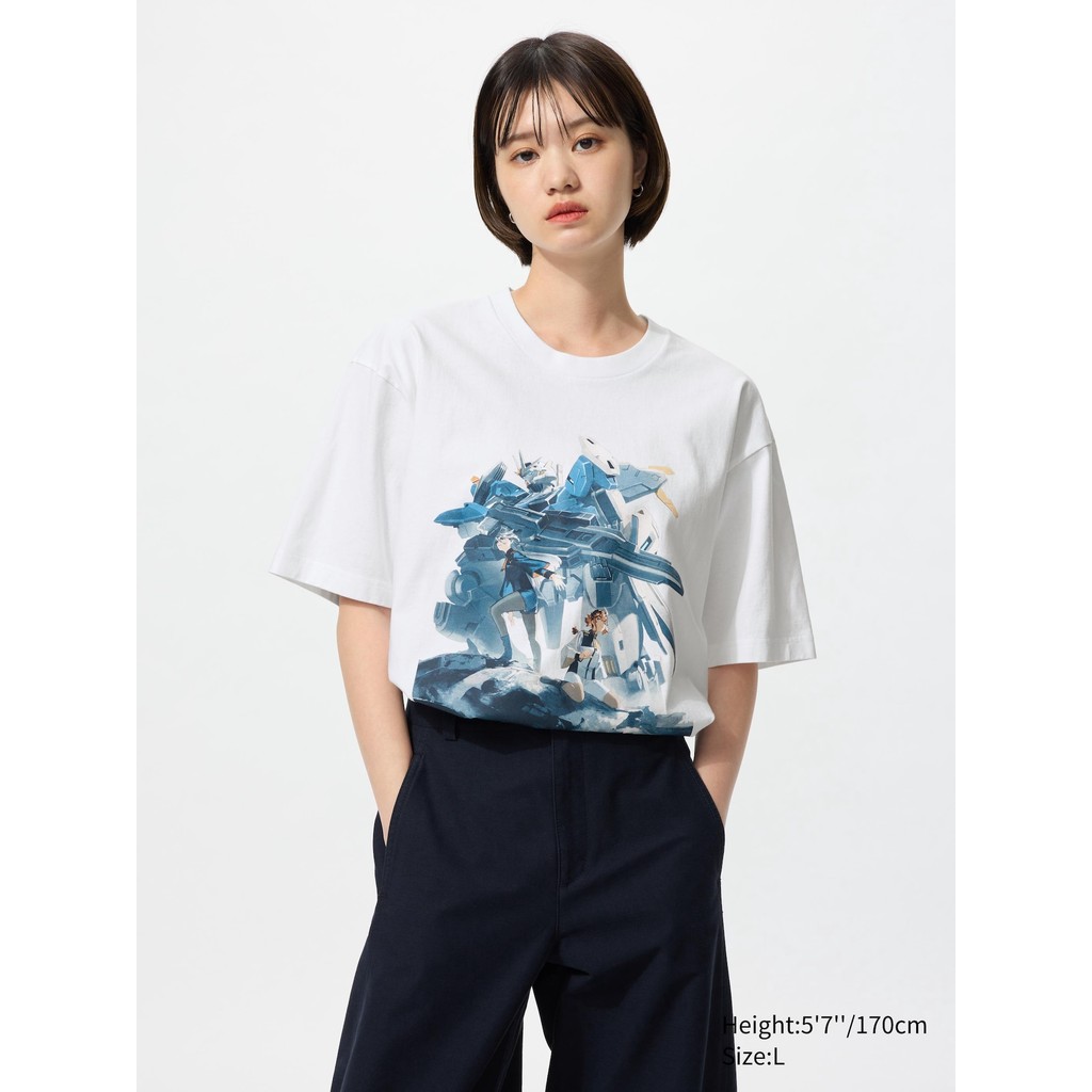 Uniqlo UT Gundam Lengan Pendek